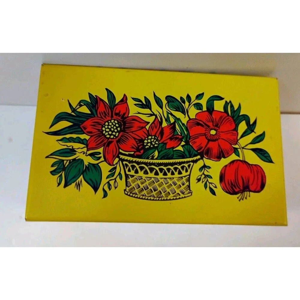 Vintage Grey Gardens Yellow Tin Recipe Box with New File n Find Index Cards
